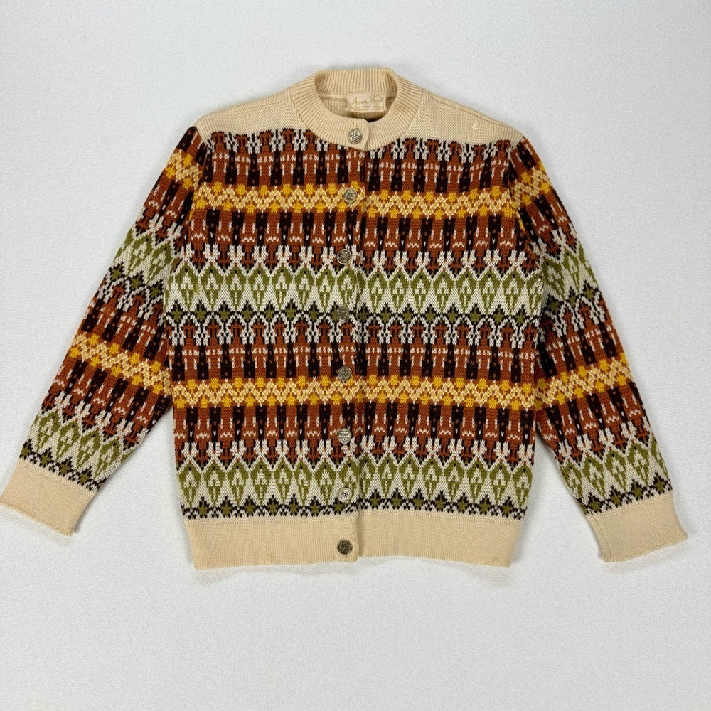 Vintage Avon Knit Canadian Made Fair Isle 100% Wool Sweater